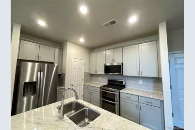 6089 N Liverpool Street, Aurora, CO 80019 - Photo 1