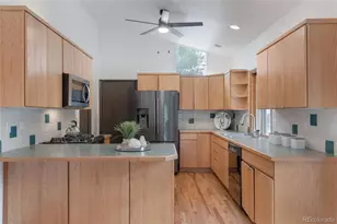 5520 Colt Dr, Longmont, CO 80503 - Photo 9