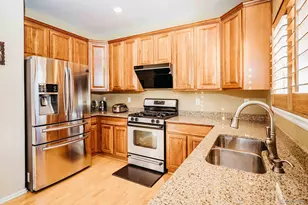 7464 S Norfolk St, Aurora, CO 80016 - Photo 9