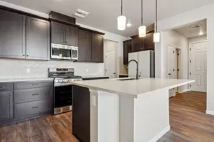 6153 N Ceylon St, Denver, CO 80249 - Photo 9