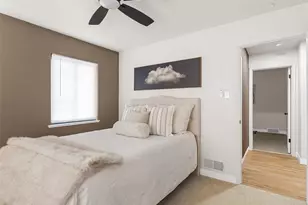 2960 Poplar St, Denver, CO 80207 - Photo 7