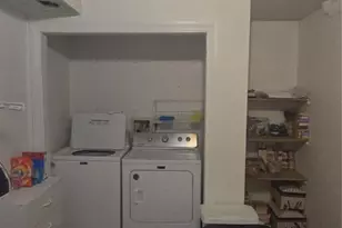 7476 E Arkansas Ave, Denver, CO 80231 - Photo 17