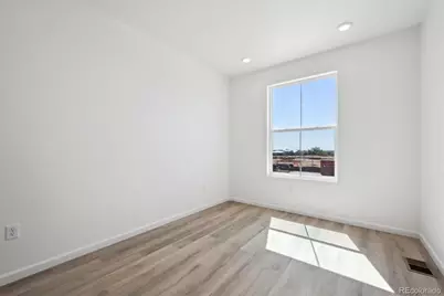 319 W Owen Avenue, Keenesburg, CO 80643 - Photo 3