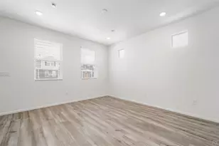 10134 Scranton Ct, Commerce City, CO 80022 - Photo 9