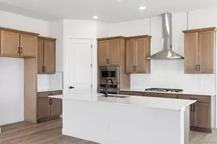 8719 Yellowcress St, Littleton, CO 80125 - Photo 11