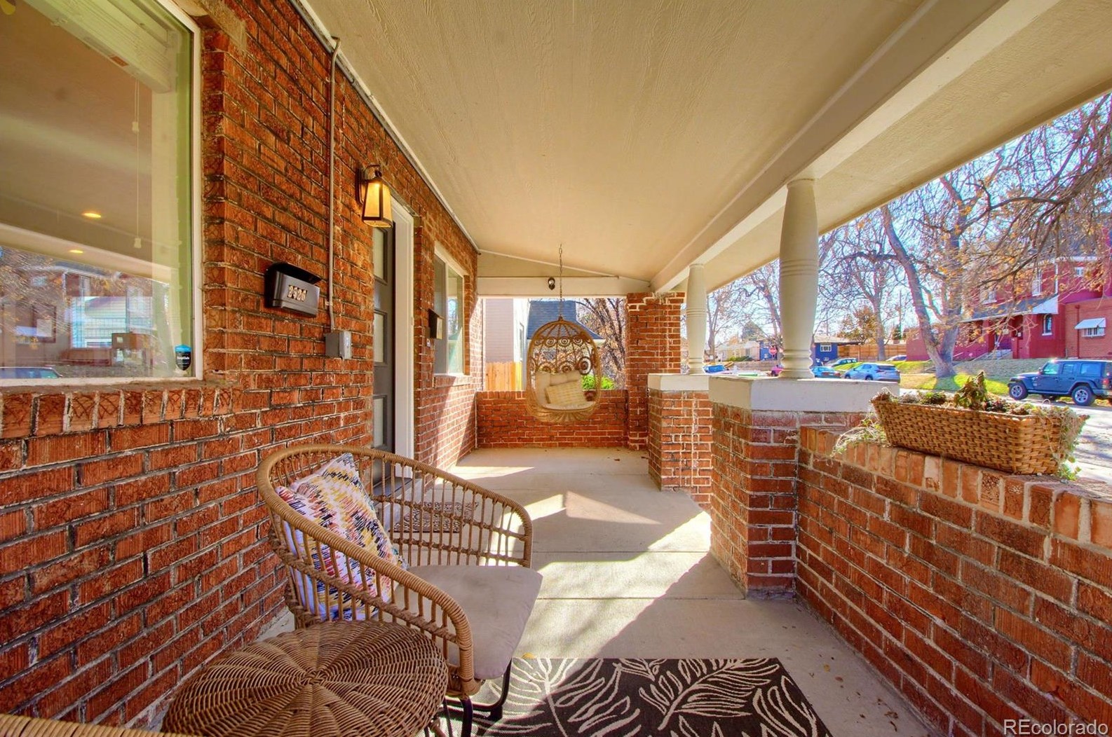 2526 Gaylord St, Denver CO  80205-5632 exterior