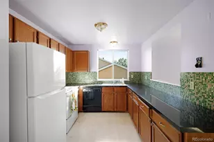 19539 E Purdue Cir, Aurora, CO 80013 - Photo 3