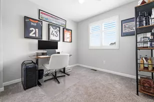 21983 E Crestline Ln, Aurora, CO 80015 - Photo 17