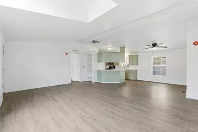 2100 W 100th Avenue, Thornton, CO 80260 - Photo 9