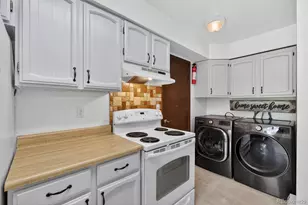 92 Newark Street, Aurora, CO 80012 - Photo 15