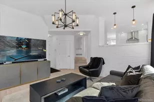 9421 Crestmore Way, Highlands Ranch, CO 80126 - Photo 11