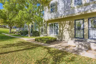 1629 S Ivory Cir, Aurora, CO 80017 - Photo 3