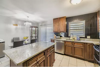 1629 S Ivory Circle #E, Aurora, CO 80017 - Photo 9