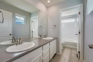 300 N Patsburg St, Aurora, CO 80018 - Photo 19