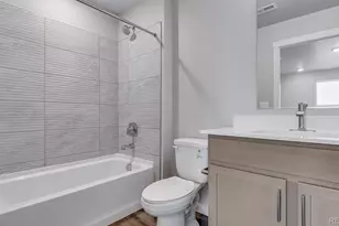 22624 E 6th Pl, Aurora, CO 80018 - Photo 23