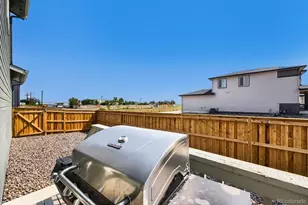 665 Cottonwood Ave, Bennett, CO 80102 - Photo 25