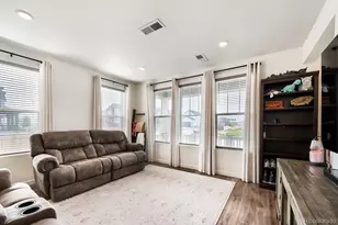 665 Cottonwood Ave, Bennett, CO 80102 - Photo 5