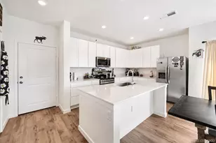 665 Cottonwood Ave, Bennett, CO 80102 - Photo 7