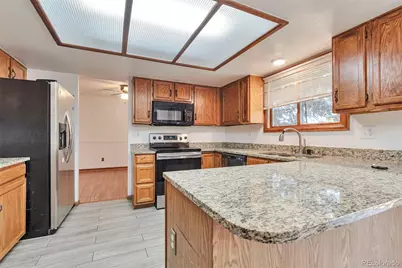 3136 S Cathay Circle, Aurora, CO 80013 - Photo 5