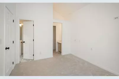 961 S Pitkin Court, Aurora, CO 80017 - Photo 17