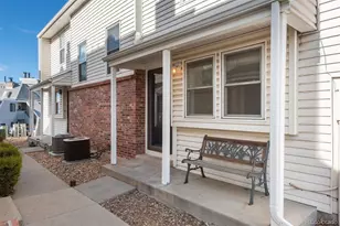 961 S Pitkin Ct, Aurora, CO 80017 - Photo 21