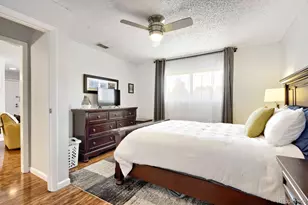 2330 E Fremont Ave, Centennial, CO 80122 - Photo 9