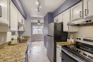 1060 S Parker Road, Denver, CO 80231 - Photo 5