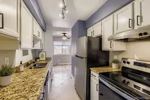1060 S Parker Road, Denver, CO 80231 - Photo 5