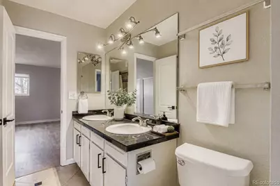 1060 S Parker Road #25, Denver, CO 80231 - Photo 7