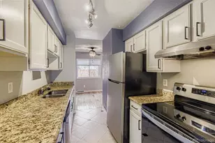 1060 S Parker Road, Denver, CO 80231 - Photo 19