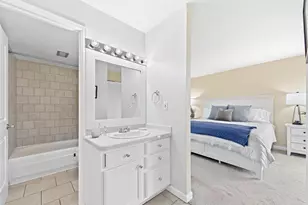 2 Adams St, Denver, CO 80206 - Photo 7
