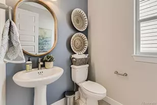 3231 N Elk Wy, Aurora, CO 80019 - Photo 9