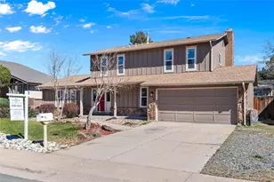 2042 S Moline Way, Aurora, CO 80014 - Photo 3
