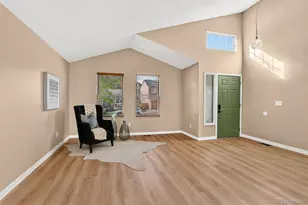 7048 S Flower Ct, Littleton, CO 80128 - Photo 5