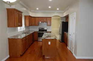 8692 E Hawaii Dr, Denver, CO 80231 - Photo 3