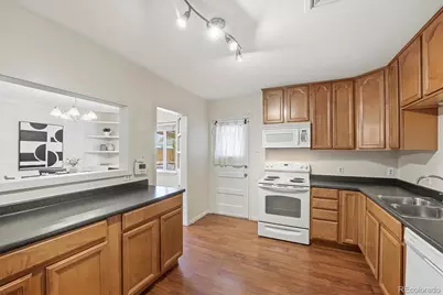 880 Tucson Street, Aurora, CO 80011 - Photo 21
