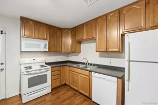 880 Tucson St, Aurora, CO 80011 - Photo 19