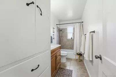 880 Tucson Street, Aurora, CO 80011 - Photo 31