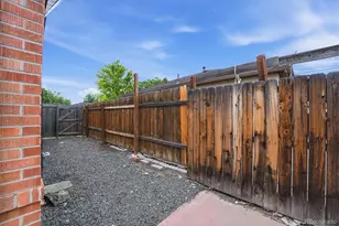 880 Tucson St, Aurora, CO 80011 - Photo 47