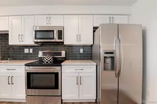 2 Adams St, Denver, CO 80206 - Photo 9