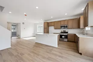 9187 Truckee Ct, Commerce City, CO 80022 - Photo 9