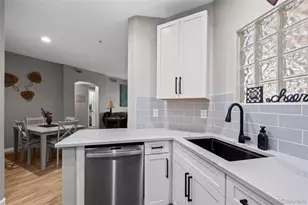 1631 W Canal Cir, Littleton, CO 80120 - Photo 3