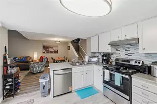 1945 S Xanadu Way, Aurora, CO 80014 - Photo 7