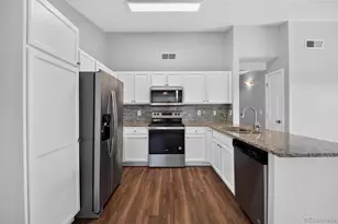 1601 Fraser Ct, Aurora, CO 80011 - Photo 3