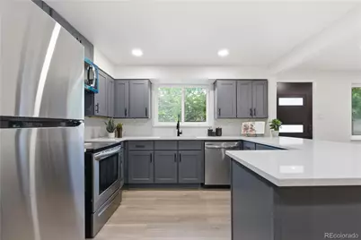 6033 Hoyt Court, Arvada, CO 80004 - Photo 5