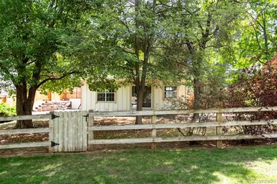 2439 W Kettle Circle, Littleton, CO 80120 - Photo 29