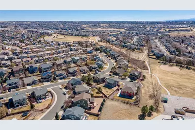 21061 E Mansfield Place, Aurora, CO 80013 - Photo 35