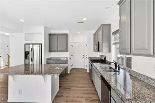 18136 E 53rd Dr, Denver, CO 80249 - Photo 9