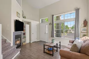 9792 E Hawaii Pl, Aurora, CO 80247 - Photo 3