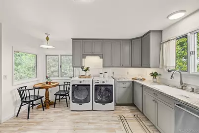 2555 Queen Street, Denver, CO 80215 - Photo 11